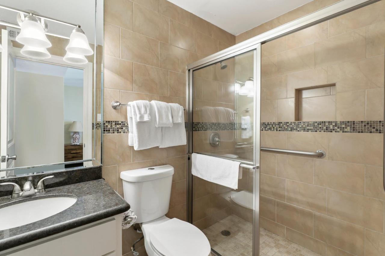 Ground Floor Beachfront Beauty! Steps To The Beach And Pool South Padre Island Eksteriør bilde