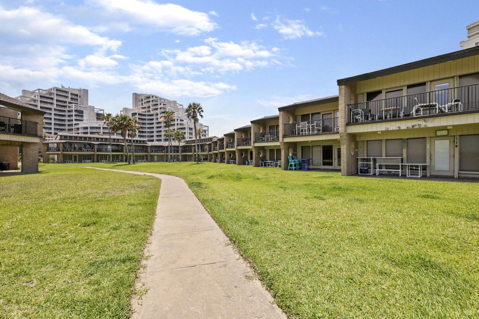 Ground Floor Beachfront Beauty! Steps To The Beach And Pool South Padre Island Rom bilde